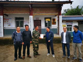 华锋公司赴甘洛县拉莫乡尔库村调研 --扶贫助学，，，，，，转达暖心大爱_社会责任_企业文化_J9集团有限责任公司