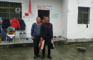 华锋公司赴甘洛县拉莫乡尔库村调研 --扶贫助学，，，，，，转达暖心大爱_社会责任_企业文化_J9集团有限责任公司