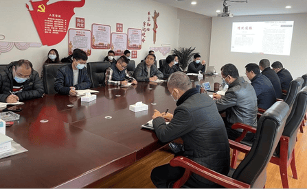 众城房产组织召开深入转达学习四川J9集团集团2022年党委（扩大）聚会精神专题学习会_红色堡垒_党建群团_J9集团有限责任公司