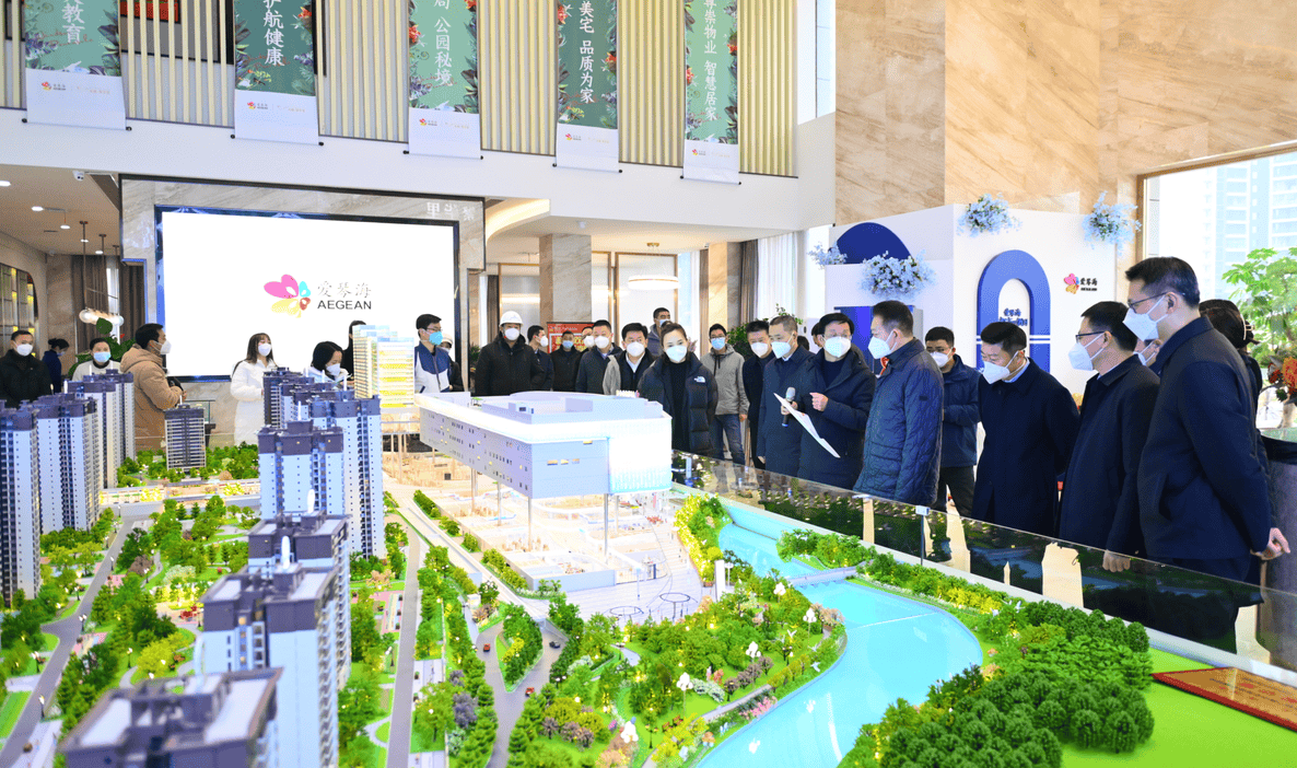 泸州市委书记杨林兴率队到众城·富贵里（爱琴海购物公园）项目调研指导事情_下层动态_新闻中心_J9集团有限责任公司