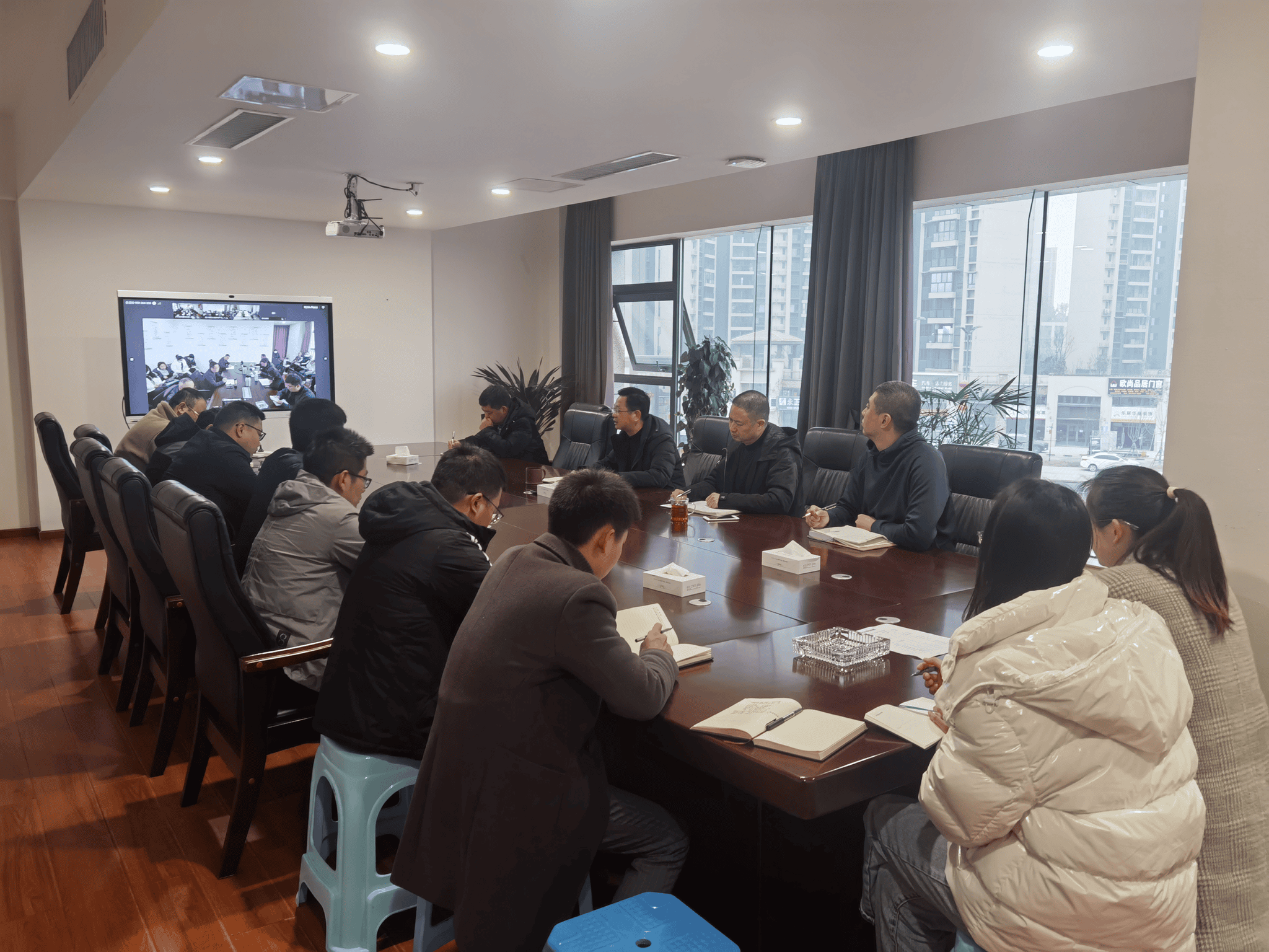 “卯”足劲头，，全力以“复”│众城房产召开2023年复工复产清静事情会_下层动态_新闻中心_J9集团有限责任公司