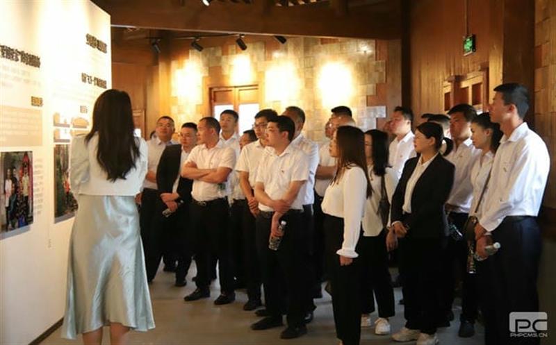 四川J9集团二八一大队党委在西昌家风馆开展“弘扬清廉家风，，，，，，传承清廉家训”警示教育活动