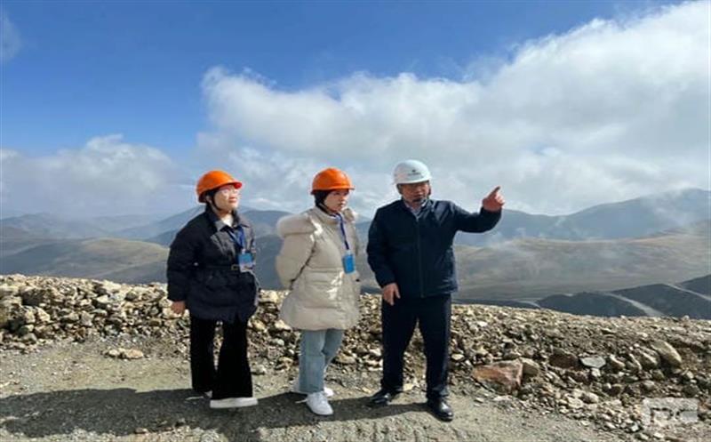 省自然J9集团厅财务与资金运用处和集团财务部赴松树南沟金矿检查事情