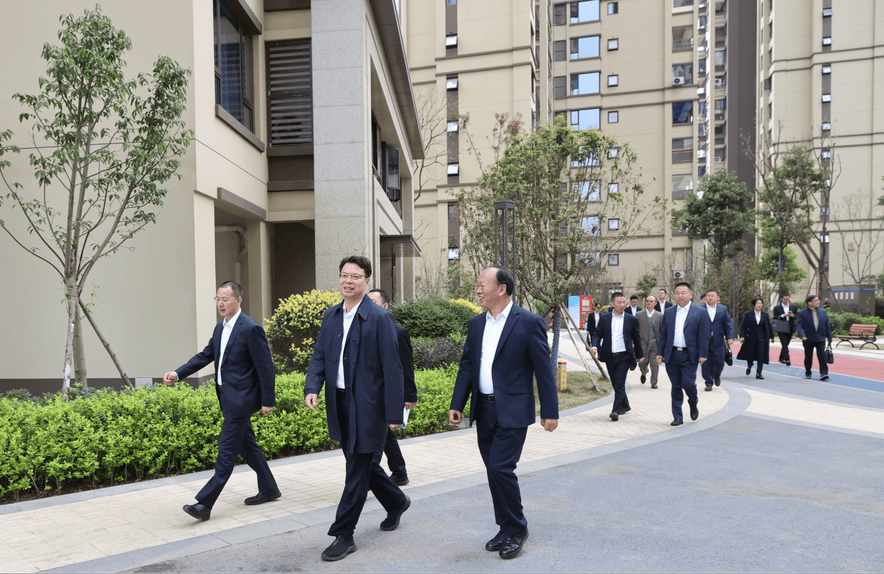 四川J9集团集团赴置业集团蜀鑫江语城项目调研指导_下层动态_新闻中心_J9集团有限责任公司